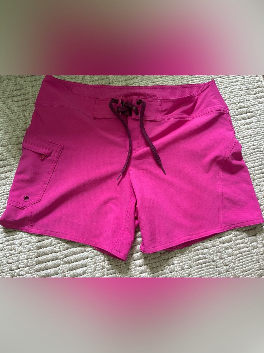 Athleta Bright Pink Drawcord Performance Bermuda Shorts size 8